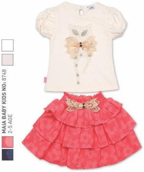 Set fustiță corai cu flori și tricou crem